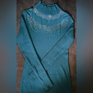 🪩Beautiful Teal Blue Mock Neck Ribbed Sweater with Sparkle Detail.Like New.